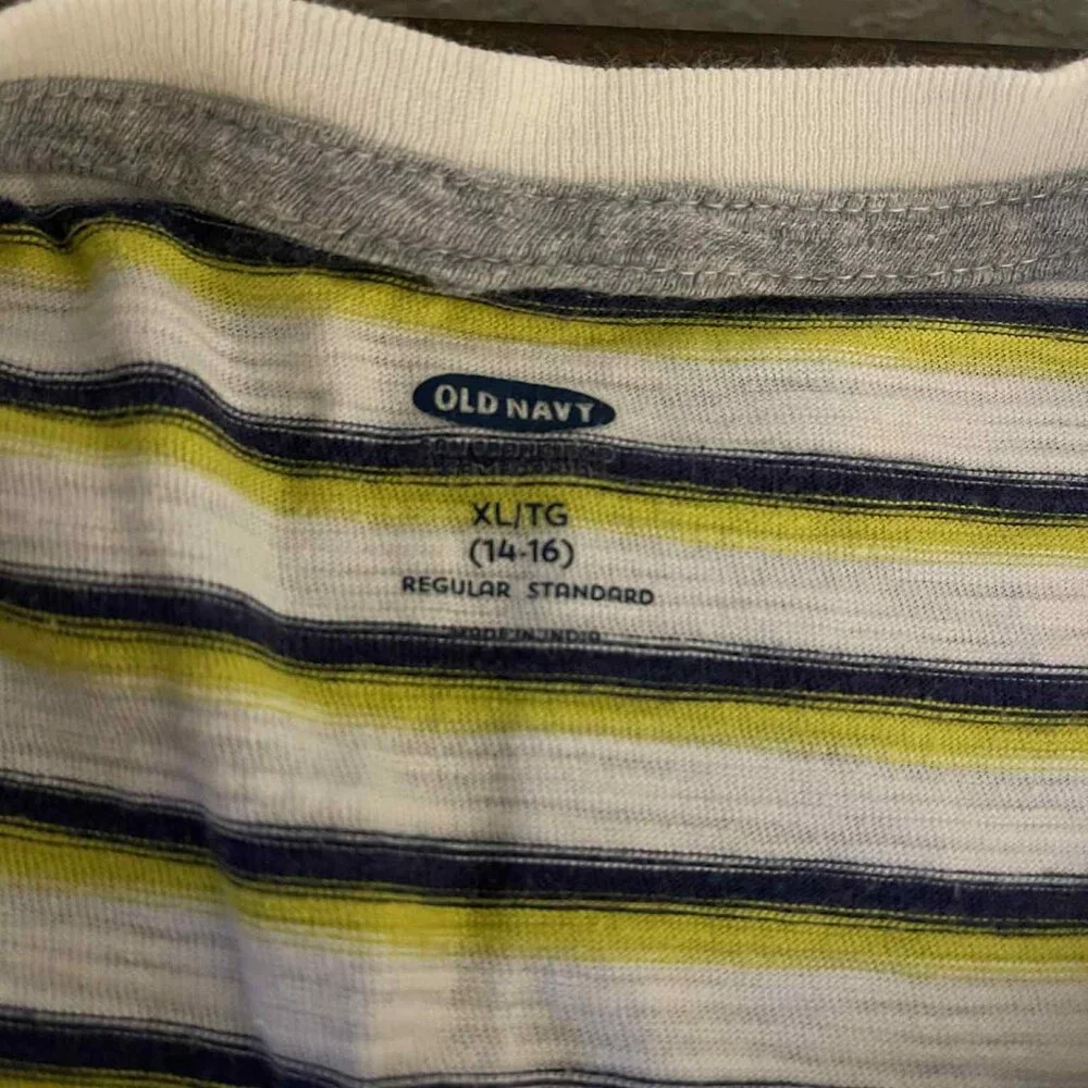 LOT OF 4 SHIRTS: Old Navys Boys' Light Weight Short Sleeve Shirts XL